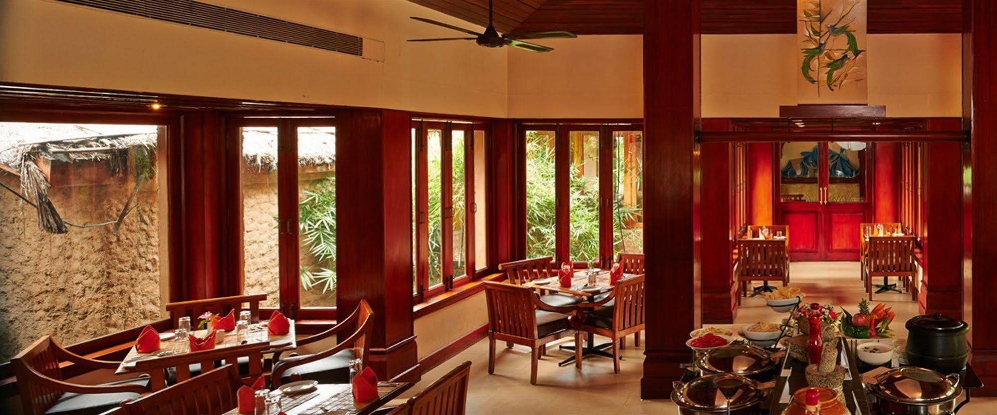 Hotel Club Mahindra Thekkady Exterior foto